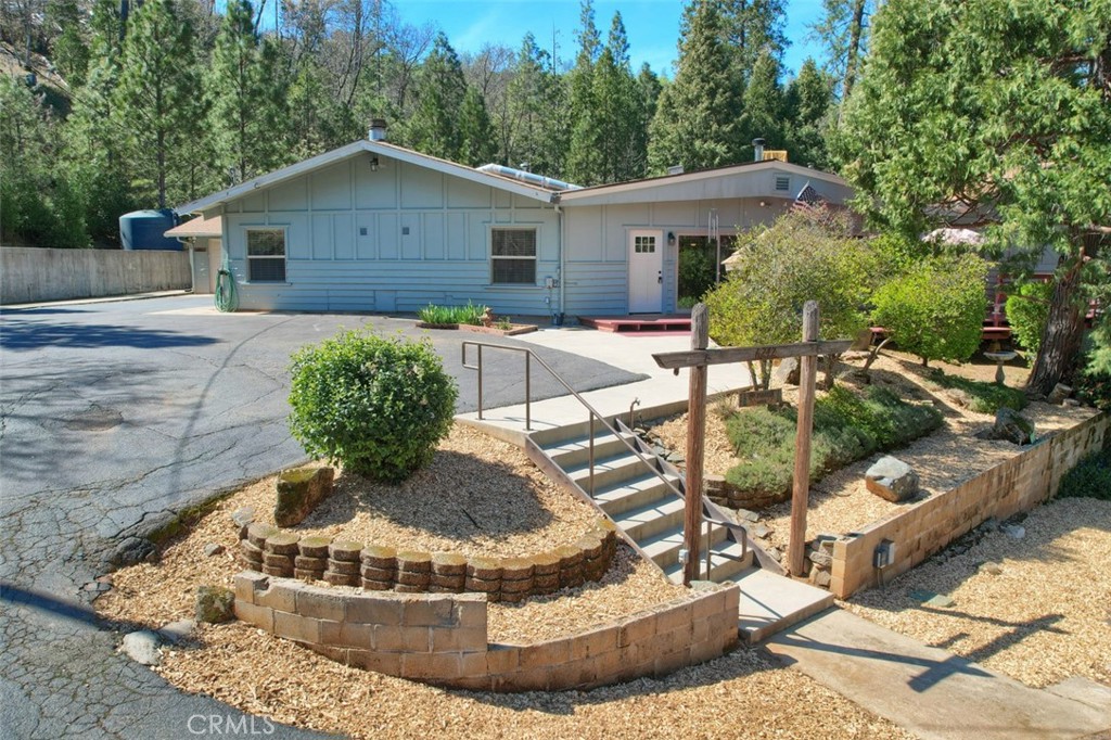 6242 Highway 140, Mariposa, CA 95338