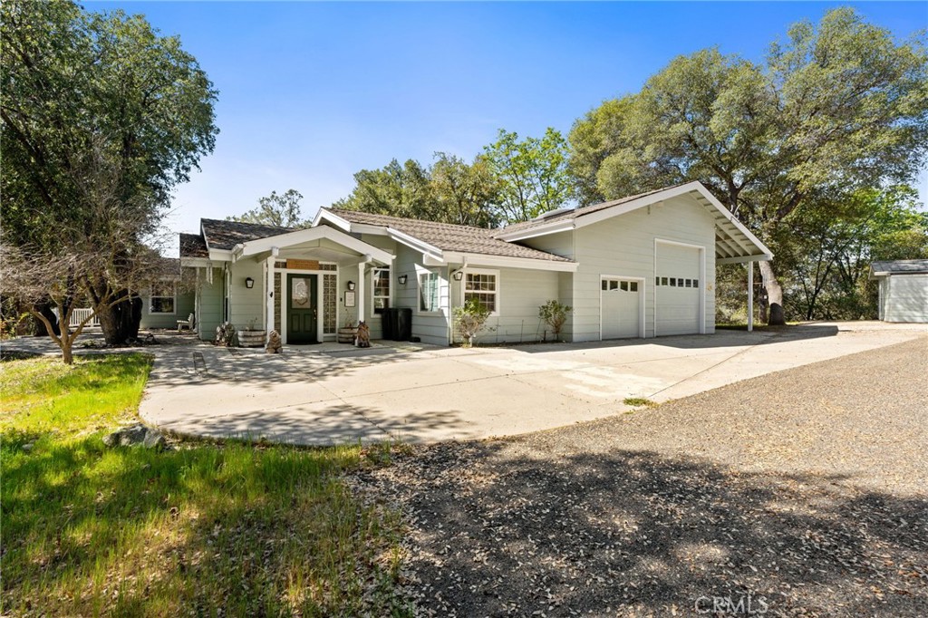 6657 Deer Park, Midpines, CA 95345