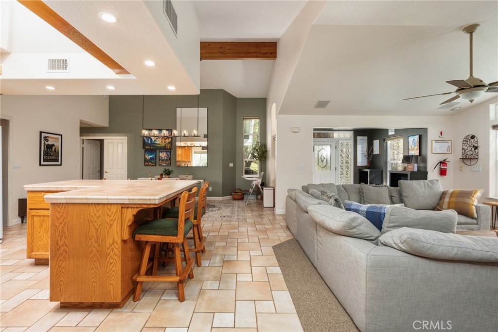 6657 Deer Park, Midpines, CA 95345