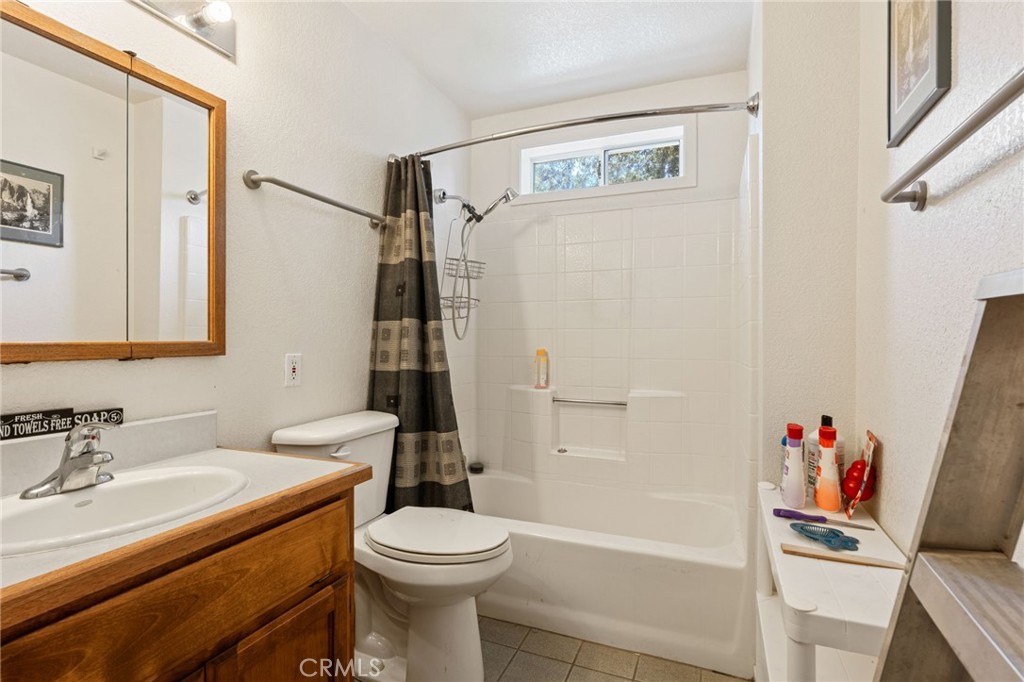 6657 Deer Park, Midpines, CA 95345