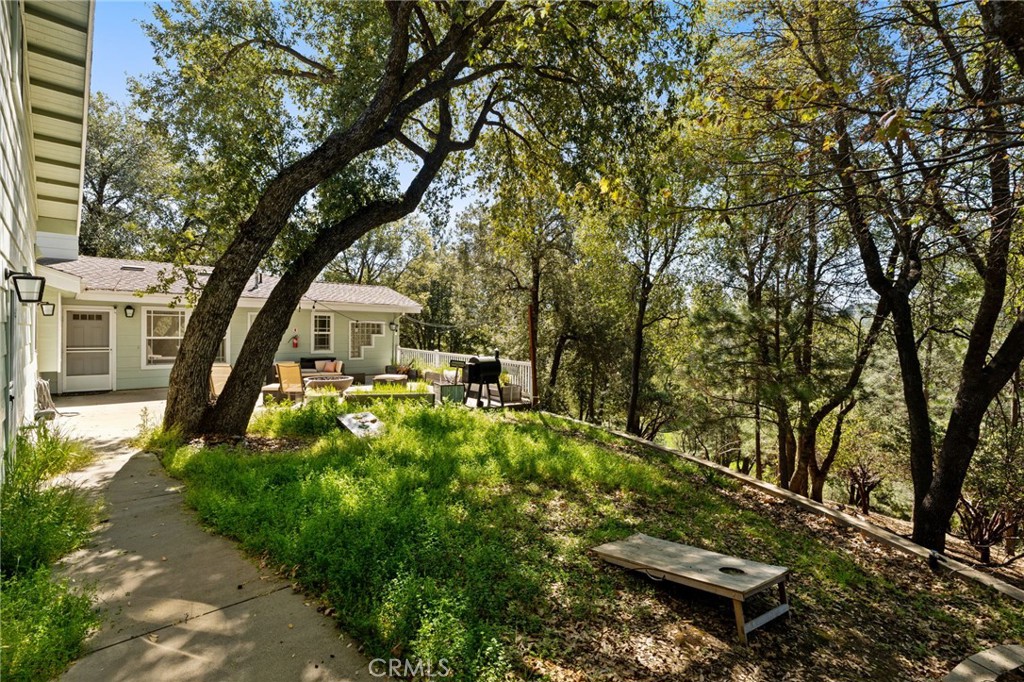 6657 Deer Park, Midpines, CA 95345