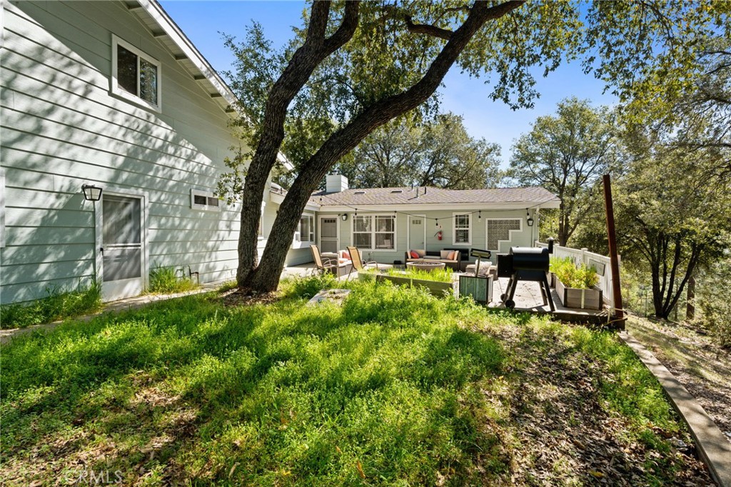 6657 Deer Park, Midpines, CA 95345