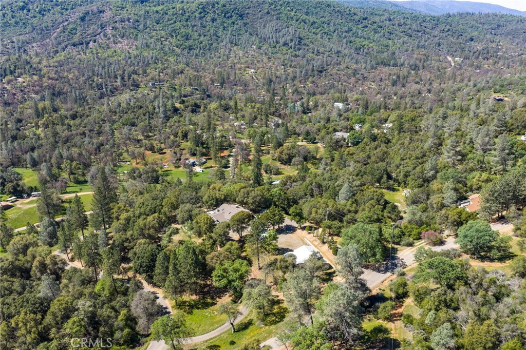 6657 Deer Park, Midpines, CA 95345