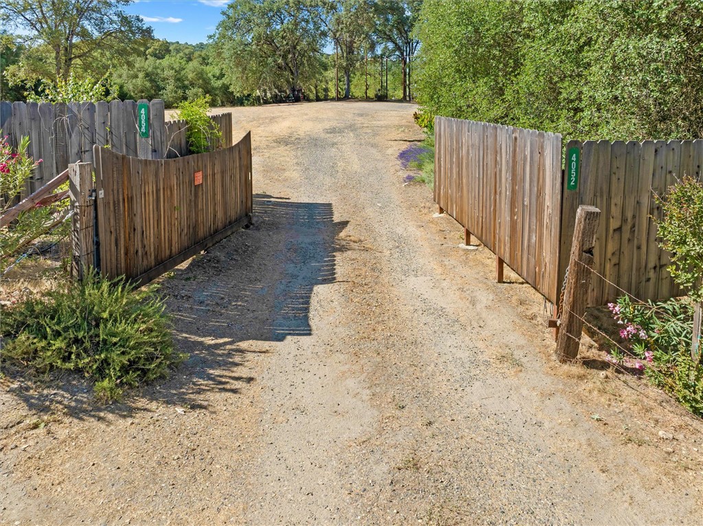 4052 Indian Peak Rd, Mariposa, CA 95338