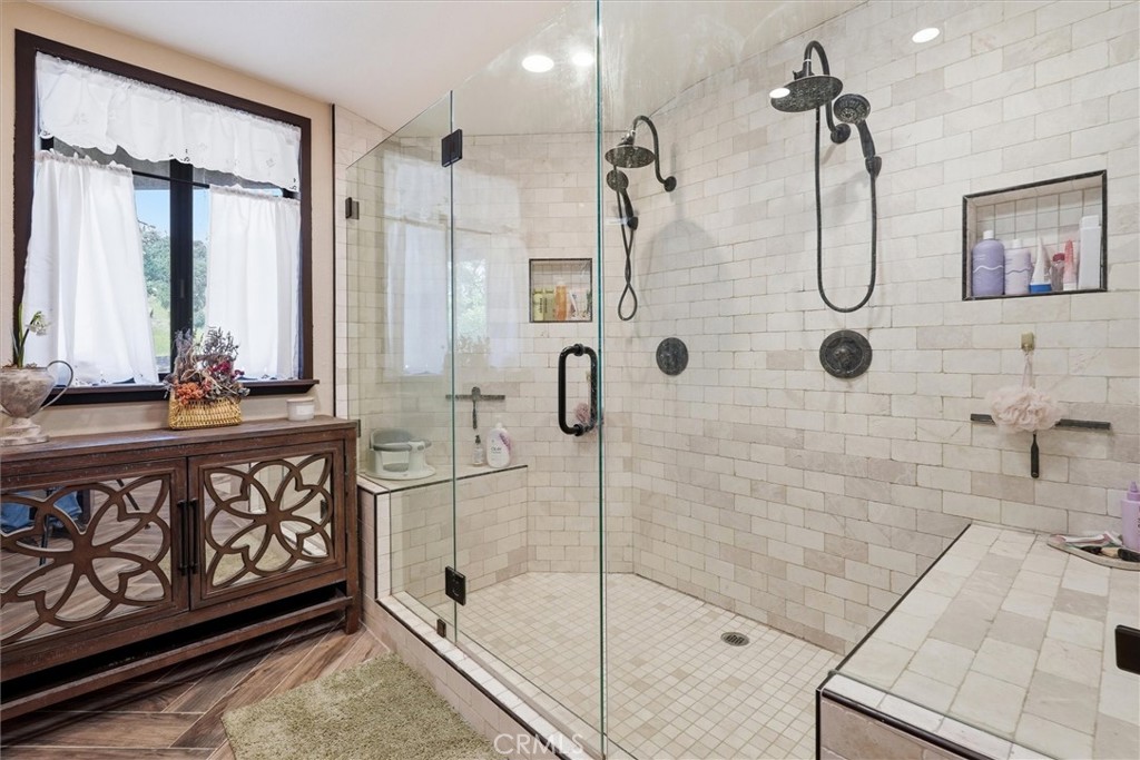 5552 Bear Creek, Catheys Valley, CA 95306