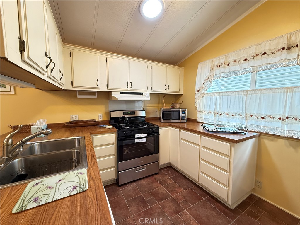 5277 Hwy 49 N. #215, Mariposa, CA 95338