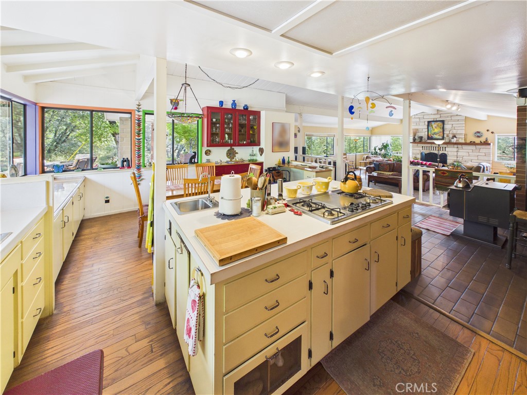 6650 Feliciana Mountain, Midpines, CA 95345