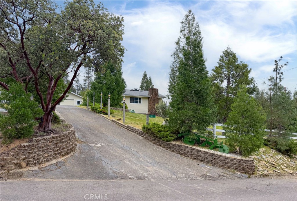 5672 Pautzke Ct, Mariposa, CA 95338