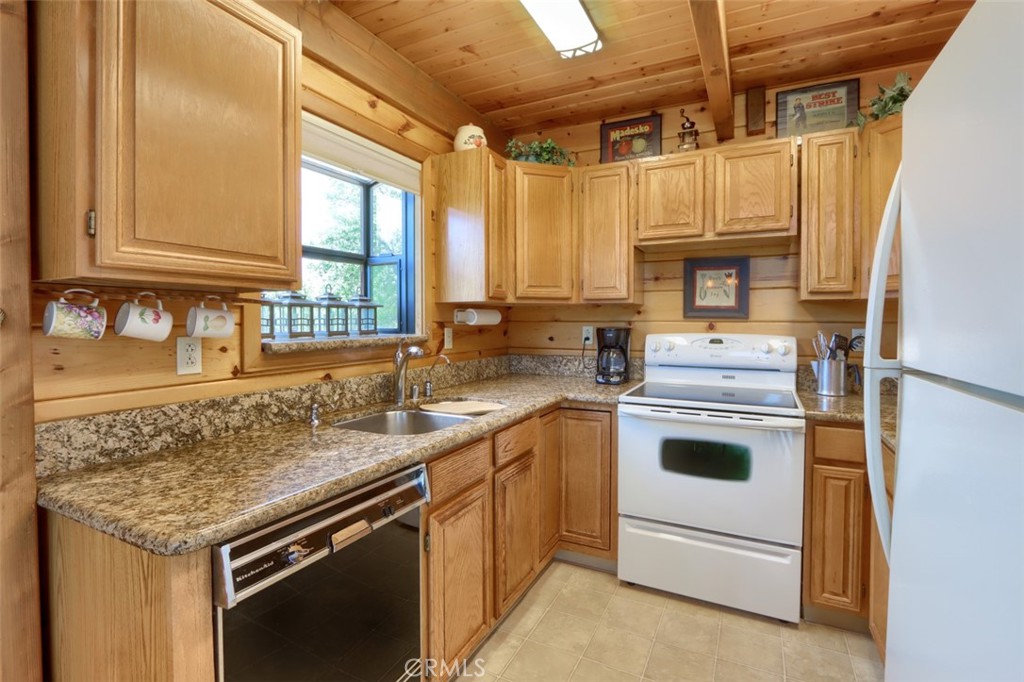 5027 Fox Creek Rd, Mariposa, CA 95338