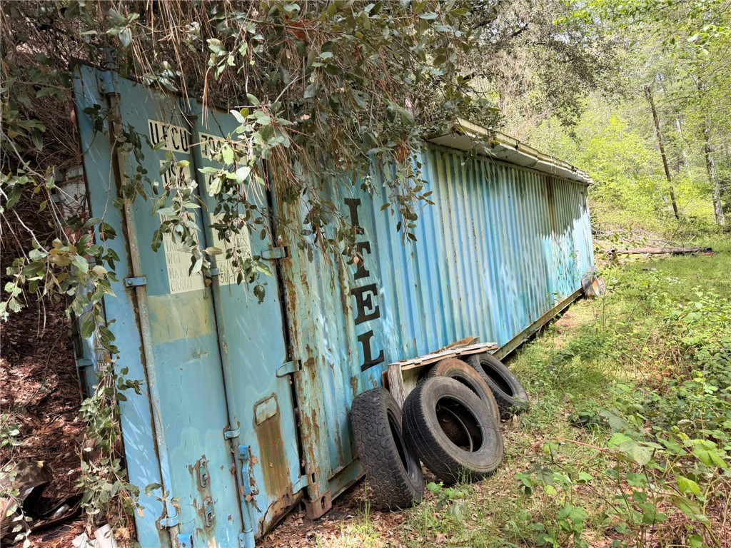 39 Anderson Valley Rd, Coulterville, CA 95311