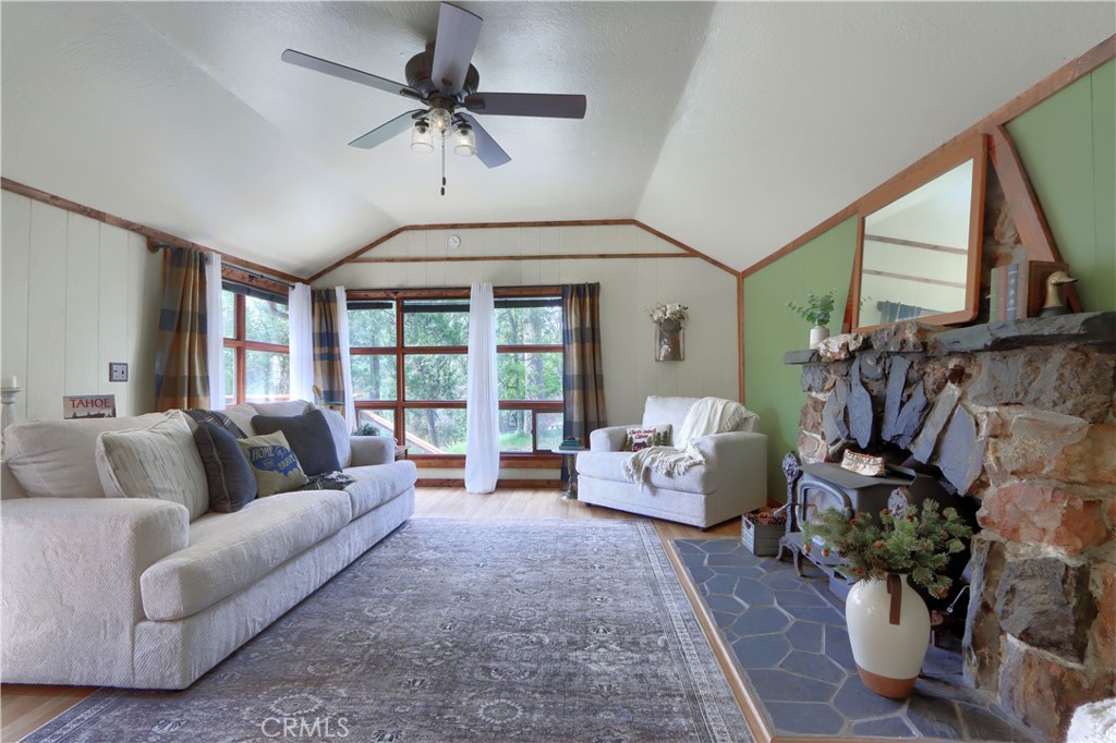 53213 Road 432, Bass Lake, CA 93604