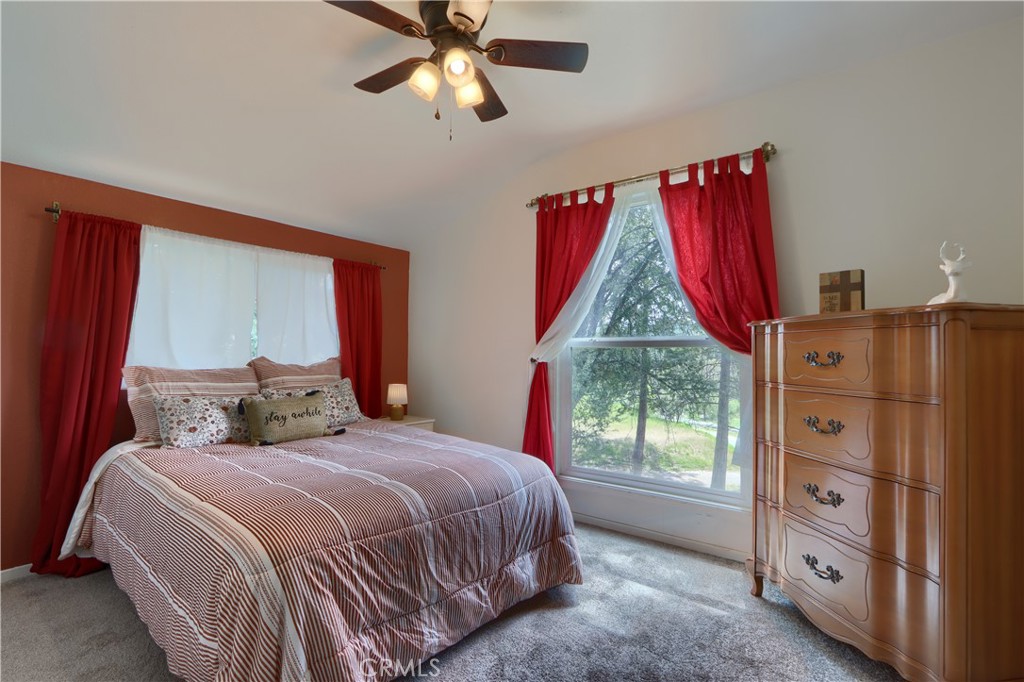 53213 Road 432, Bass Lake, CA 93604