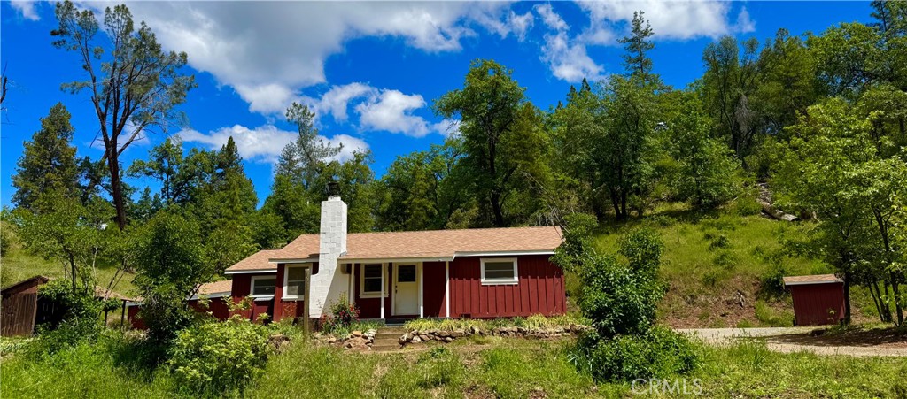 5628 E Whitlock Rd, Mariposa, CA 95338