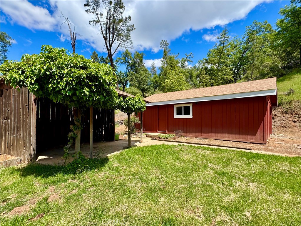 5628 E Whitlock Rd, Mariposa, CA 95338