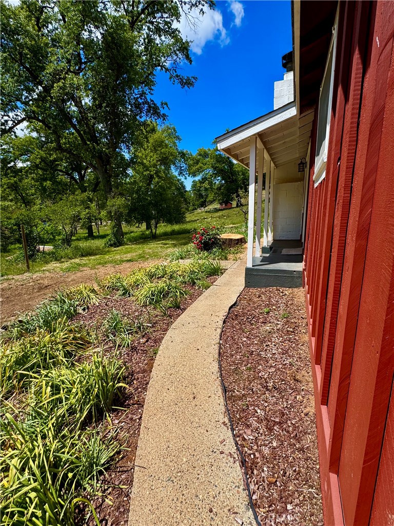 5628 E Whitlock Rd, Mariposa, CA 95338
