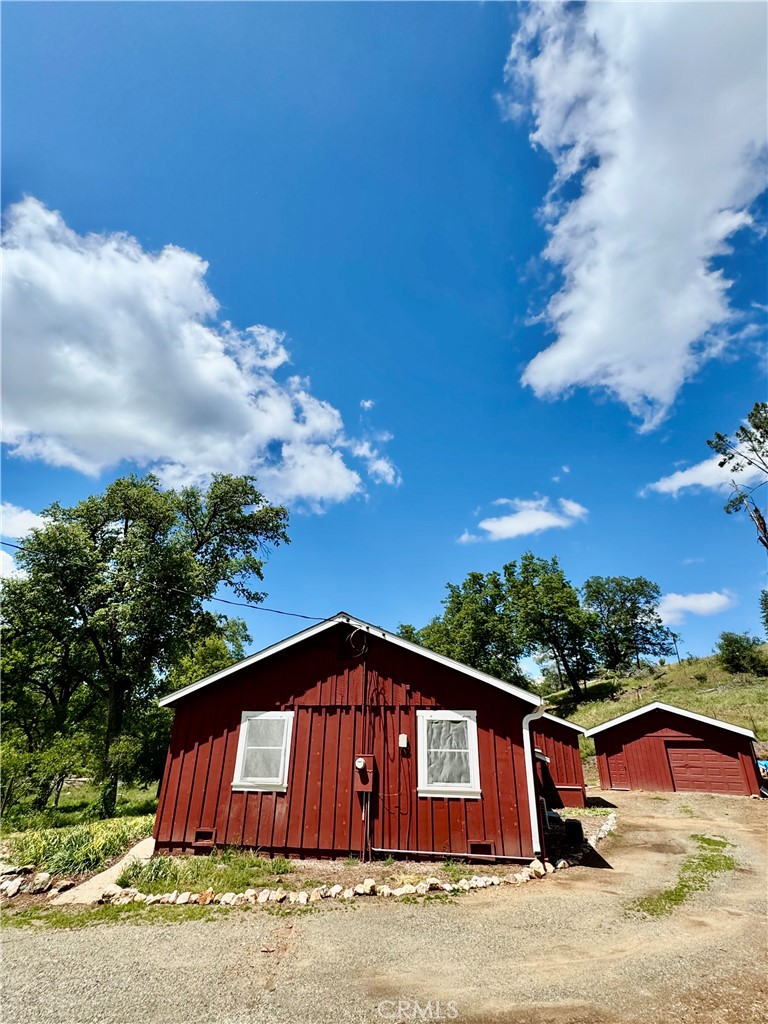 5628 E Whitlock Rd, Mariposa, CA 95338