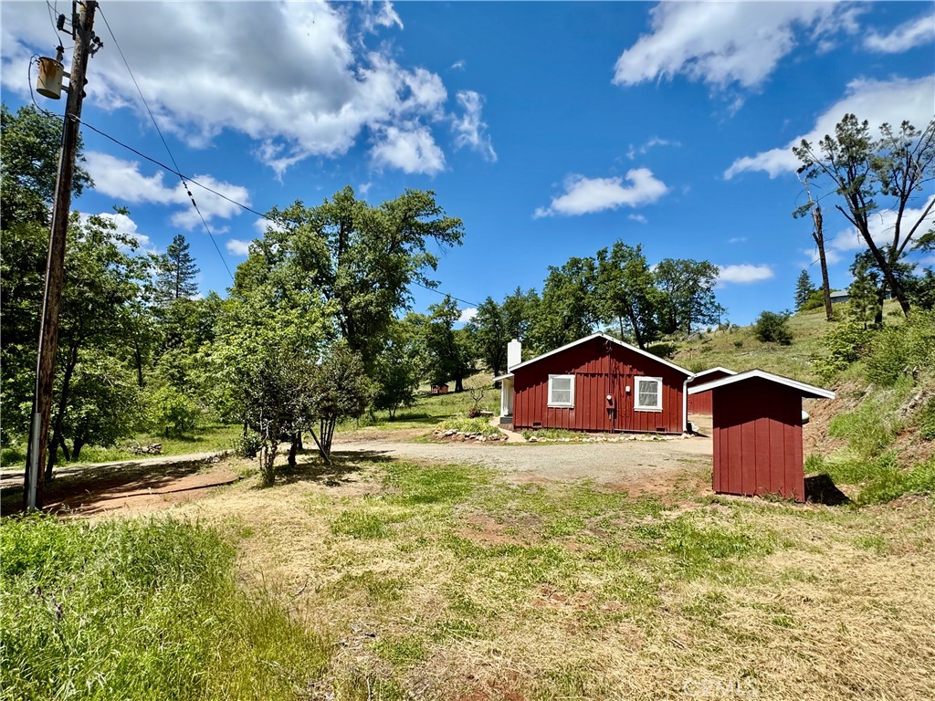 5628 E Whitlock Rd, Mariposa, CA 95338