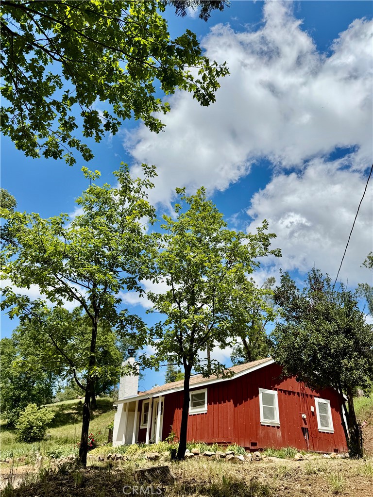 5628 E Whitlock Rd, Mariposa, CA 95338