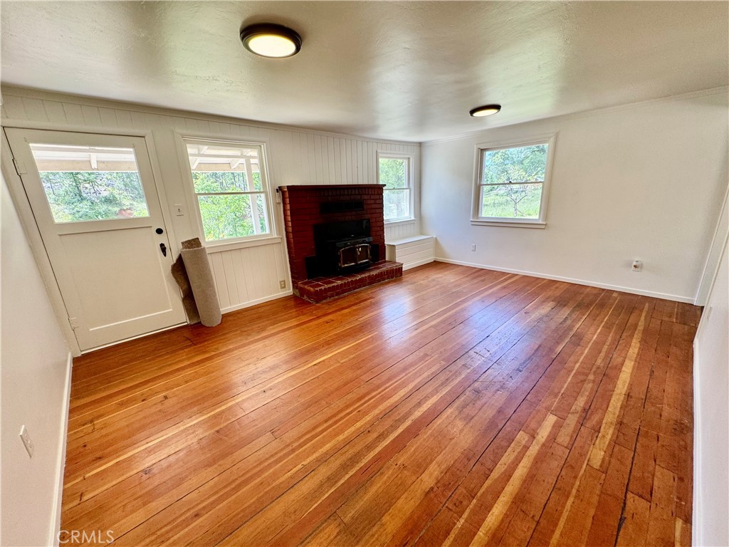 5628 E Whitlock Rd, Mariposa, CA 95338