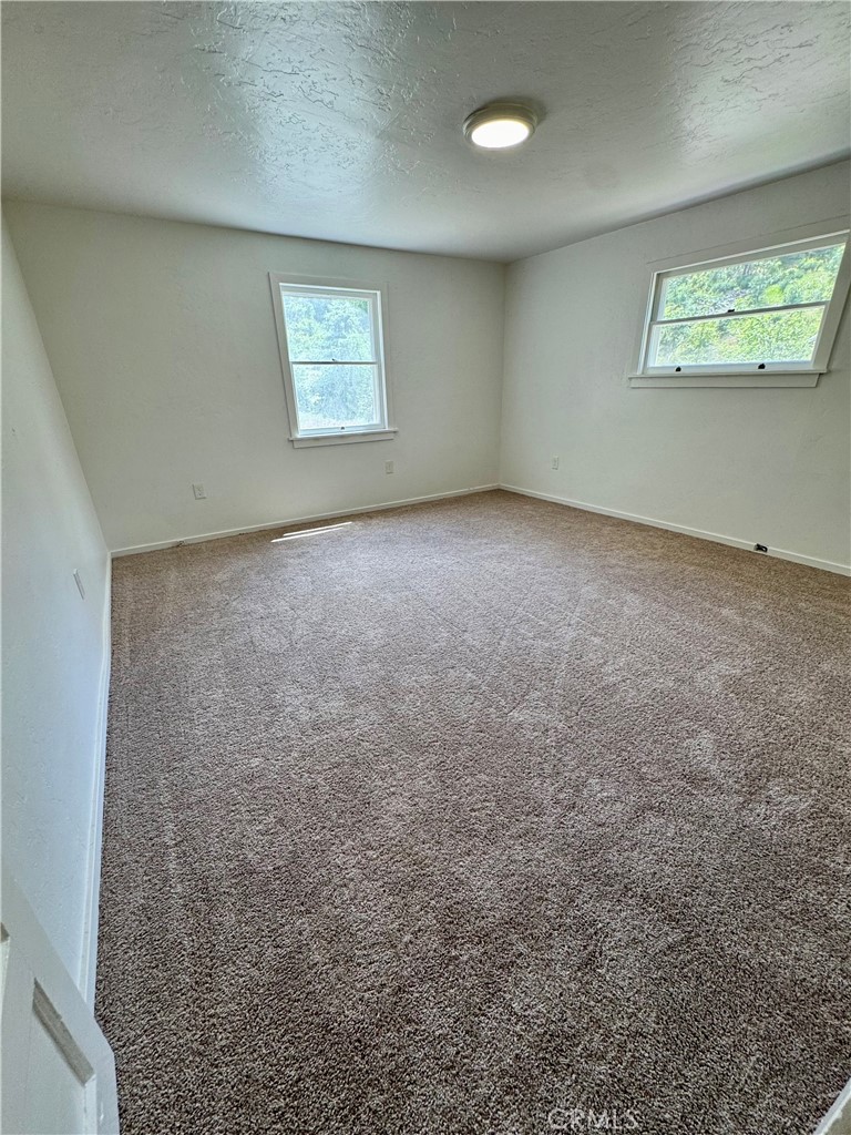 5628 E Whitlock Rd, Mariposa, CA 95338