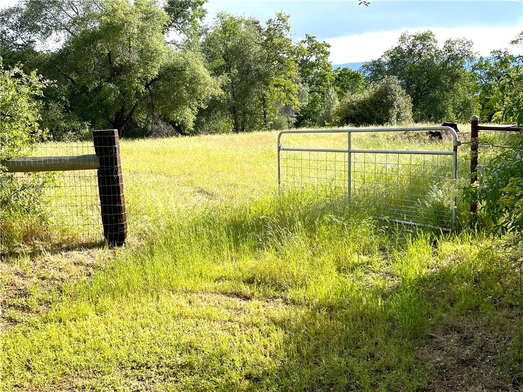 4176 Sebastopol Rd, Mariposa, CA 95338