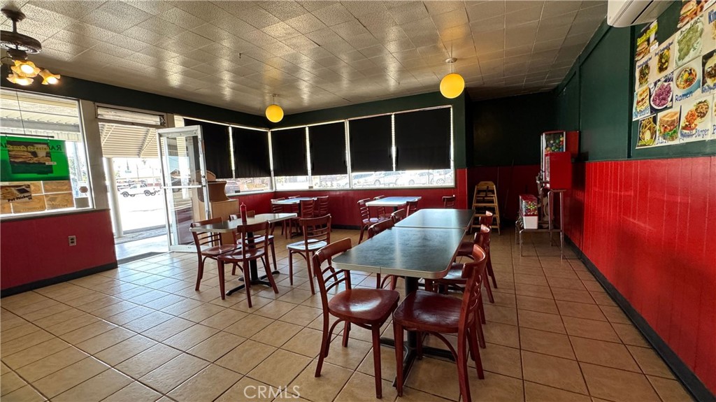 690 C St, Turlock, CA 95380