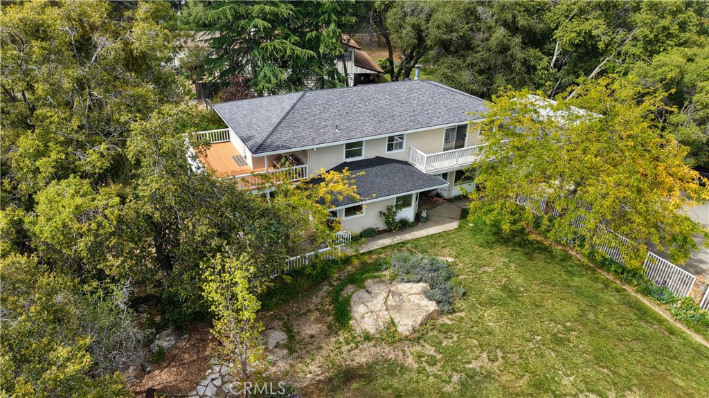 5603 Clouds Rest Rd, Mariposa, CA 95338