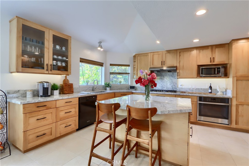 5603 Clouds Rest Rd, Mariposa, CA 95338