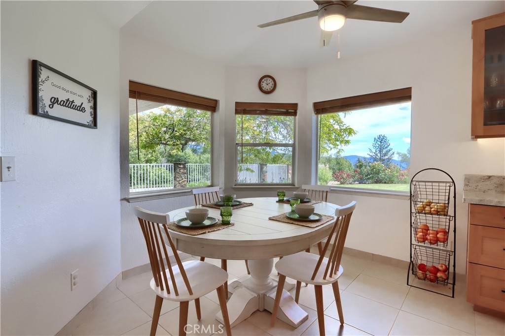 5603 Clouds Rest Rd, Mariposa, CA 95338