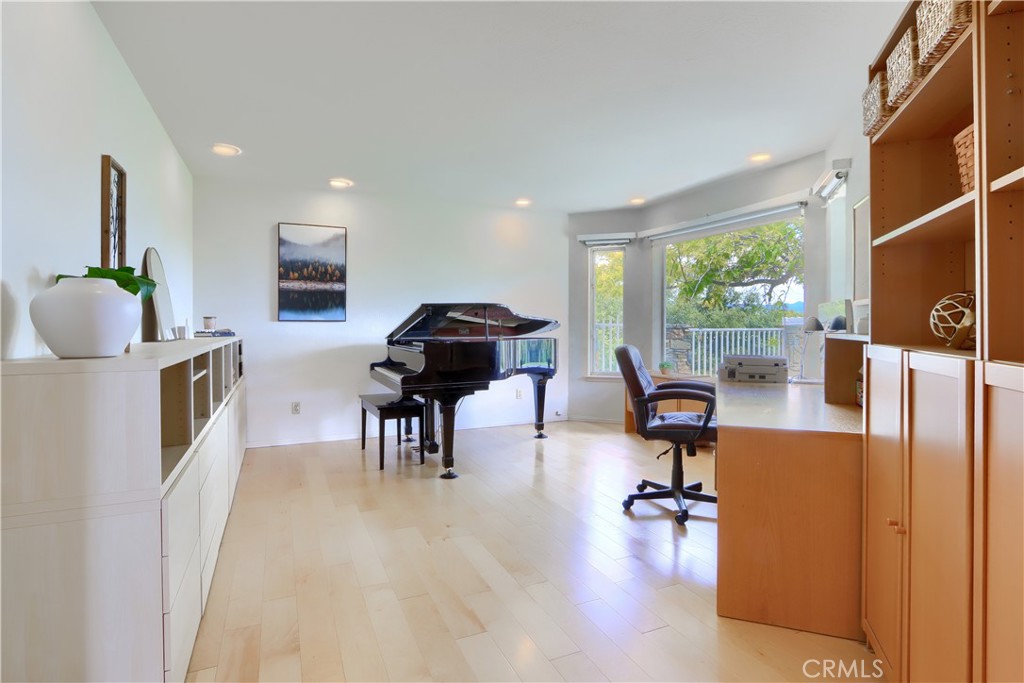 5603 Clouds Rest Rd, Mariposa, CA 95338