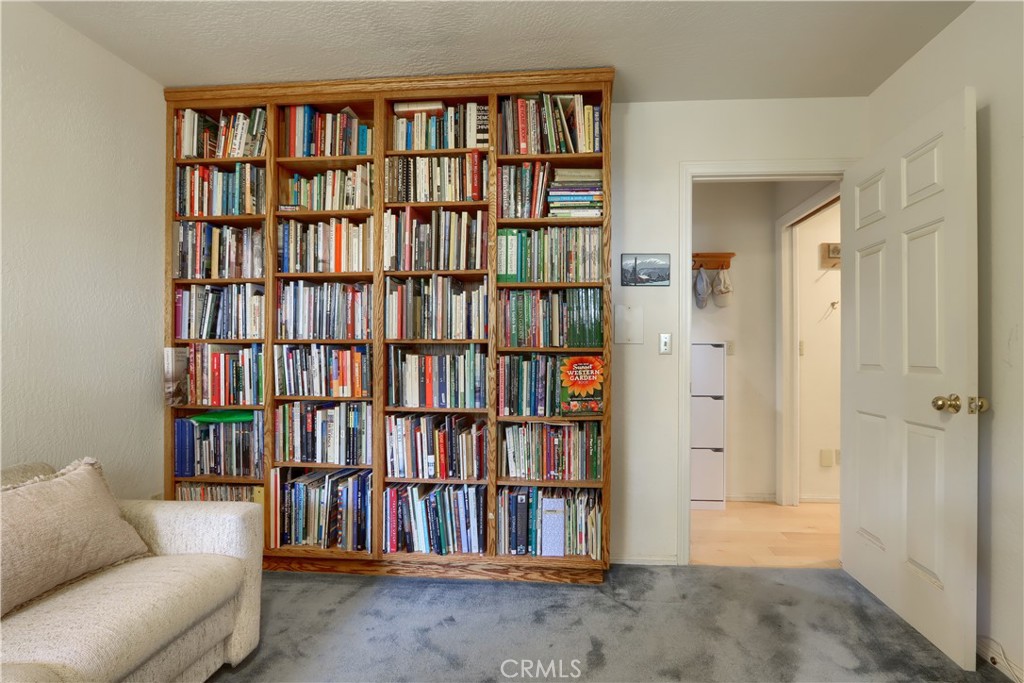 5603 Clouds Rest Rd, Mariposa, CA 95338