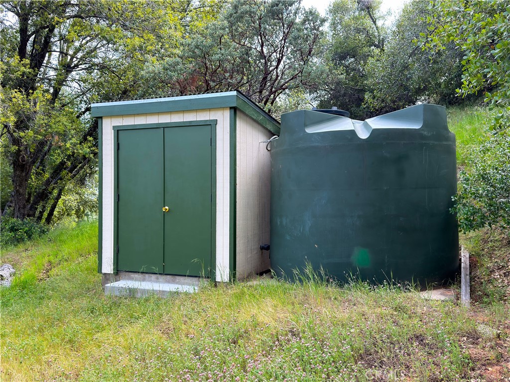 5603 Clouds Rest Rd, Mariposa, CA 95338