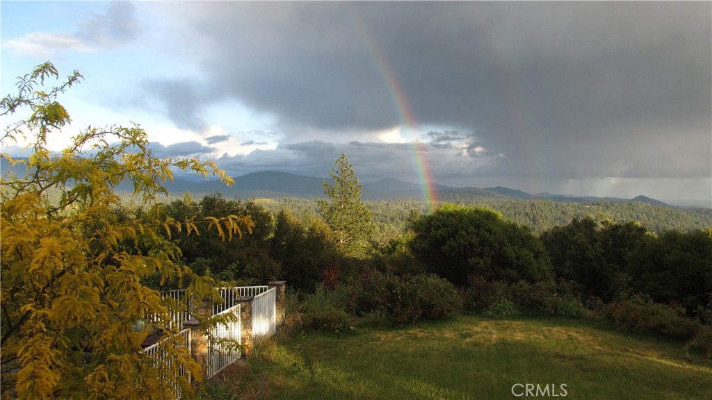 5603 Clouds Rest Rd, Mariposa, CA 95338