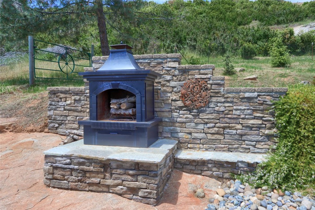 4117 Indian Rock Ln, Mariposa, CA 95338