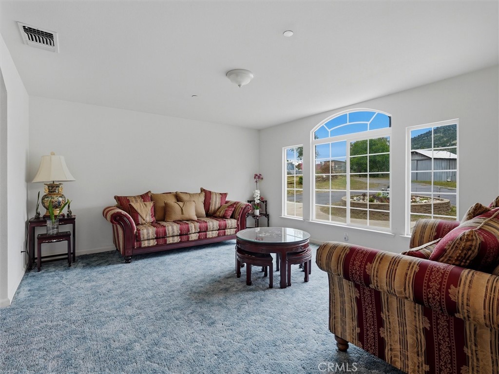 6155 N State Highway 49, Mariposa, CA 95338