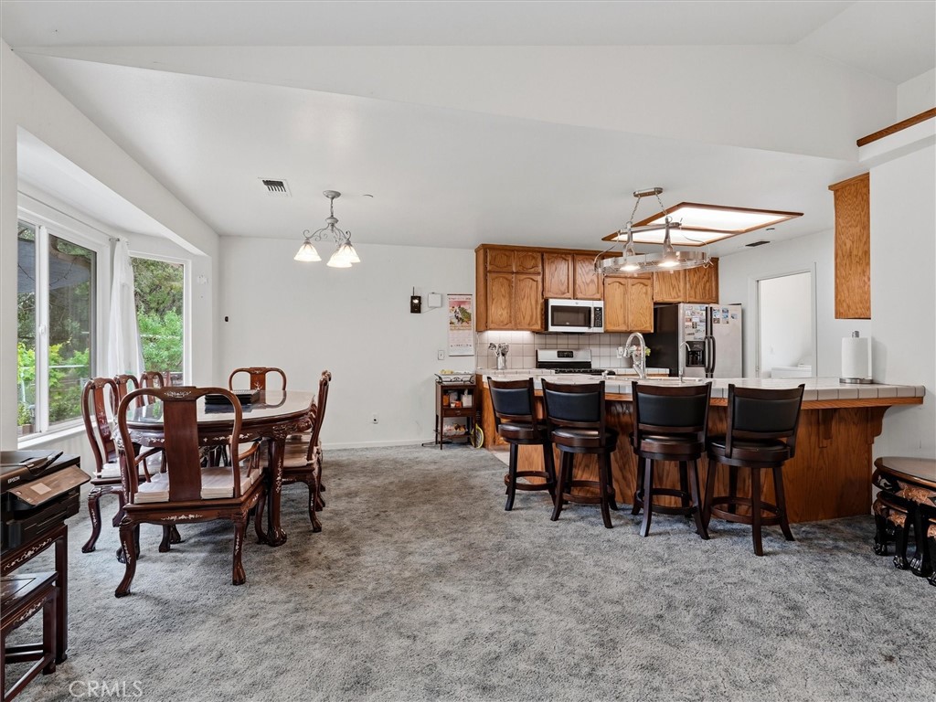 6155 N State Highway 49, Mariposa, CA 95338