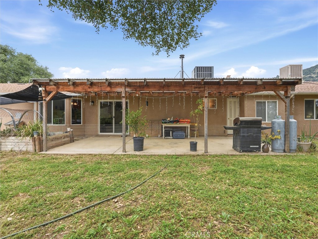 6155 N State Highway 49, Mariposa, CA 95338