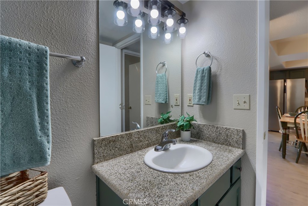 50824 Smoke Tree Trl, Bass Lake, CA 93644
