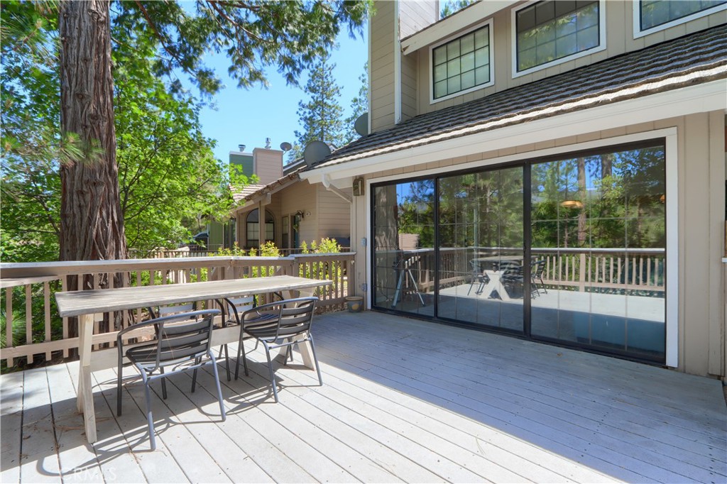 50824 Smoke Tree Trl, Bass Lake, CA 93644