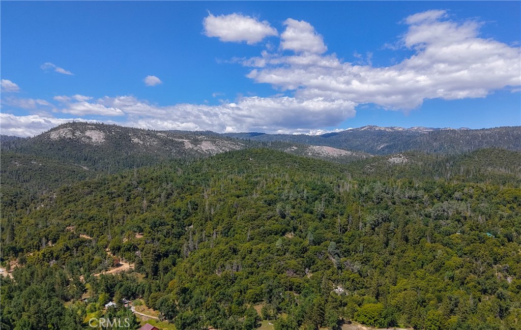 50824 Smoke Tree Trl, Bass Lake, CA 93644