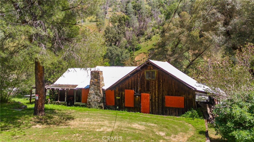 10049 Incline Rd, El Portal, CA 95318