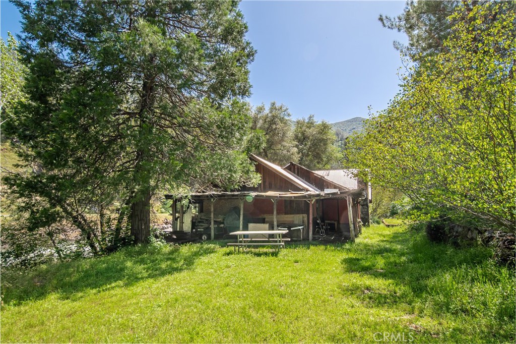 10049 Incline Rd, El Portal, CA 95318