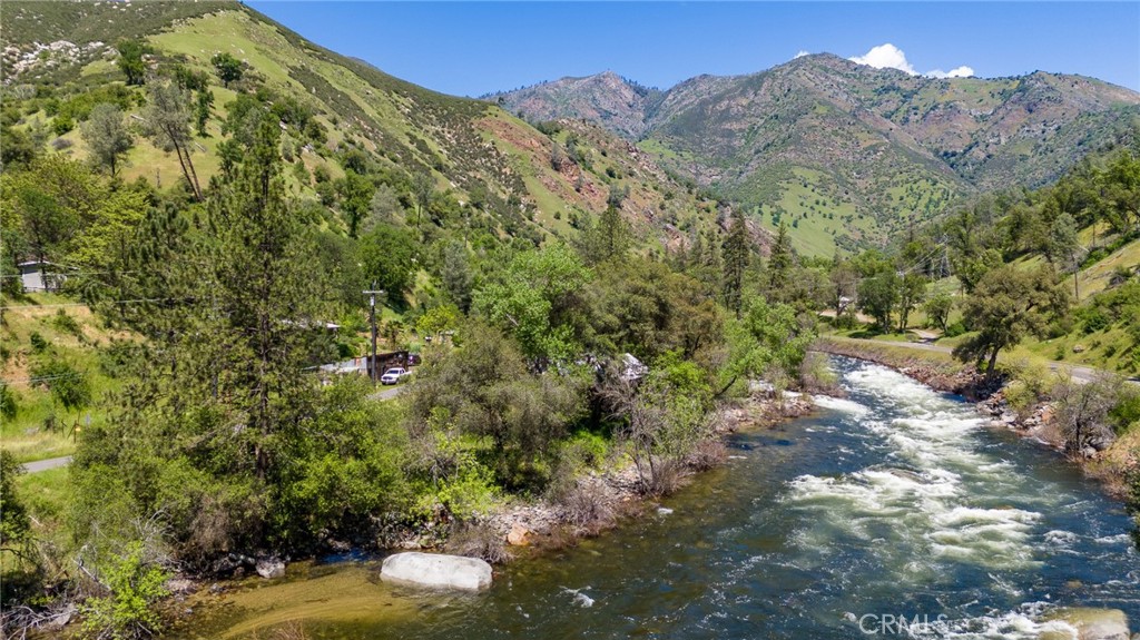 10049 Incline Rd, El Portal, CA 95318