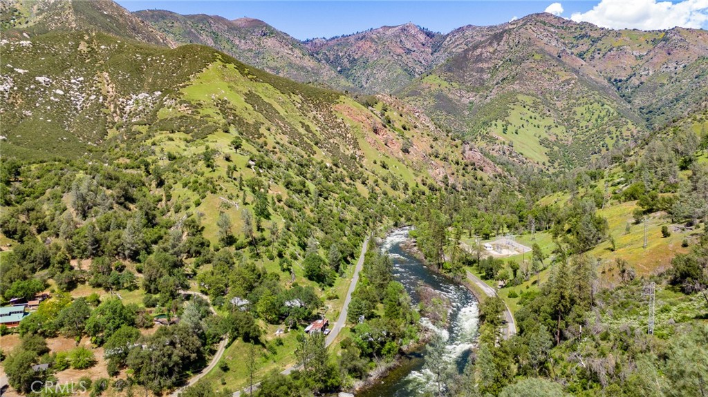 10049 Incline Rd, El Portal, CA 95318