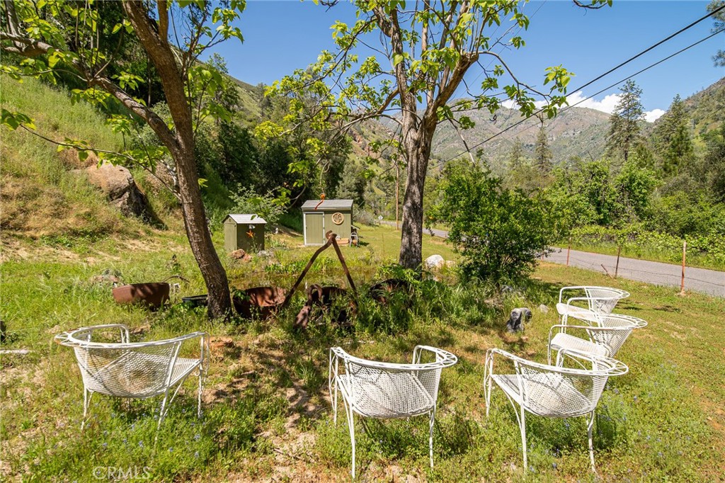 10049 Incline Rd, El Portal, CA 95318