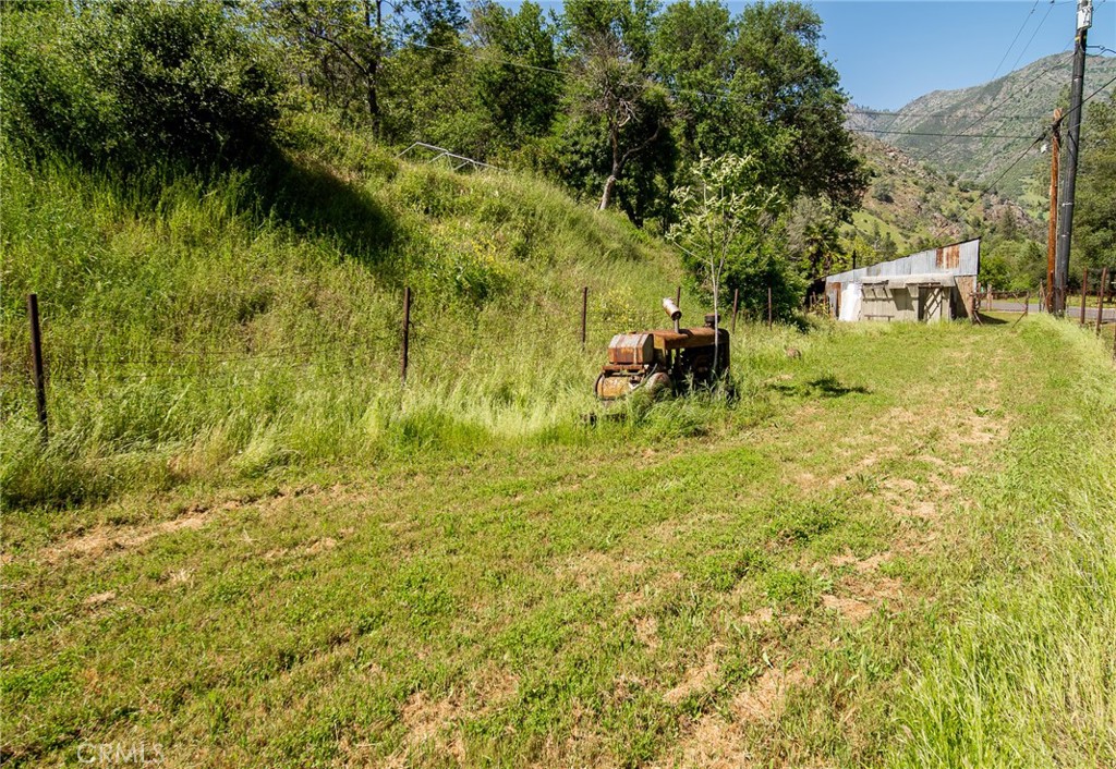 10049 Incline Rd, El Portal, CA 95318