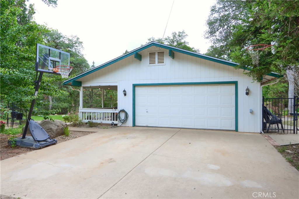 36686 Mattie Fhy Ct, Coarsegold, CA 93614