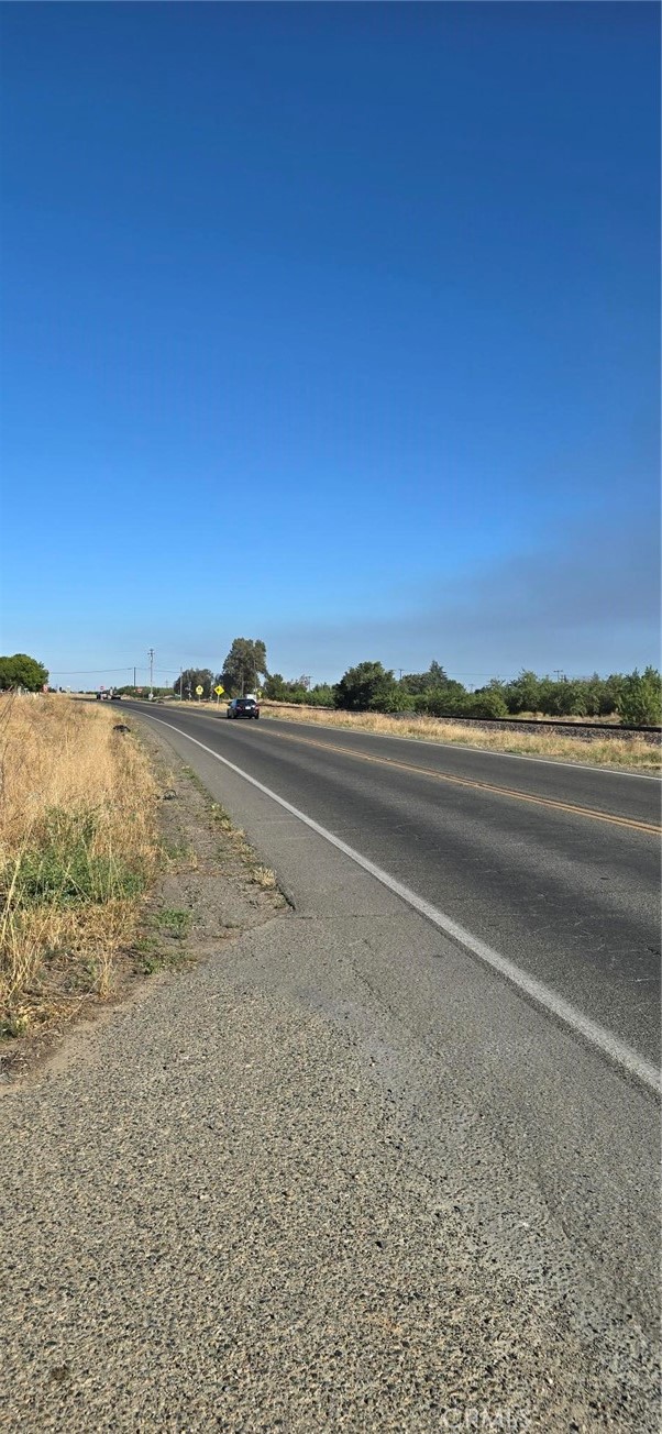 10050 Cressey St, Cressey, CA 95312