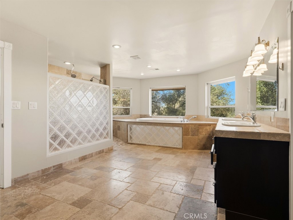 4921 Lookout Mountain, Mariposa, CA 95338