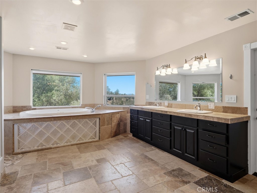 4921 Lookout Mountain, Mariposa, CA 95338